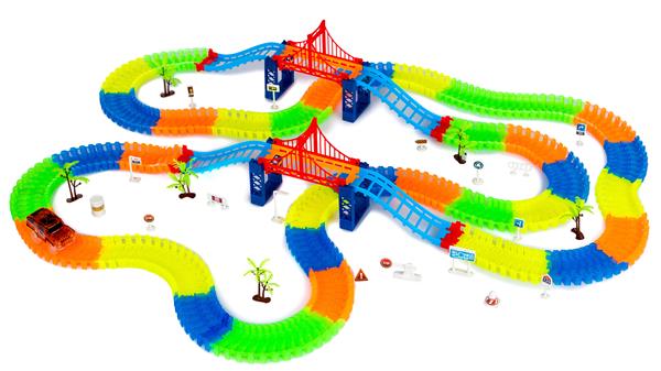 MAGIC TRACKS AUTO TOR SAMOCHODOWY 5M 360 ELEM.